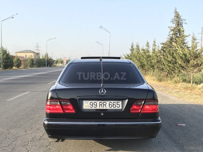 Mercedes E 270 2001, 495,000 km - 2.7 l - Yevlax