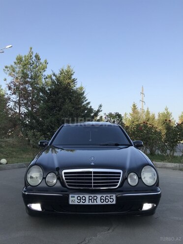 Mercedes E 270 2001, 495,000 km - 2.7 l - Yevlax