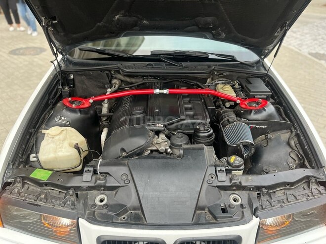 BMW 330 1998, 90,000 km - 3.0 l - Bakı