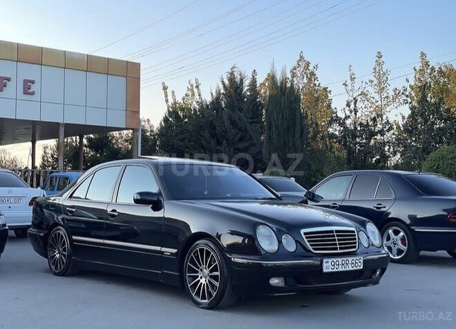 Mercedes E 270 2001, 495,000 km - 2.7 l - Yevlax