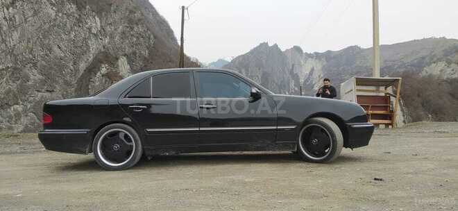 Mercedes E 280 1997, 257,000 km - 2.8 l - Qəbələ