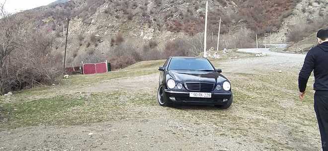 Mercedes E 280 1997, 257,000 km - 2.8 l - Qəbələ