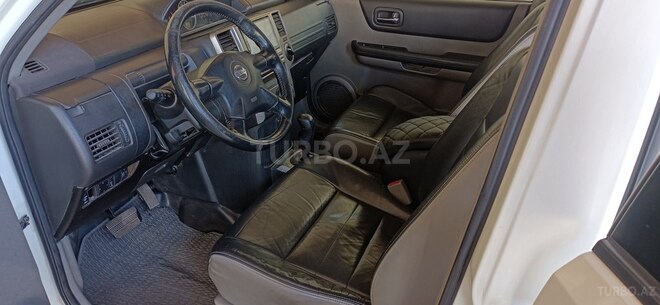 Nissan X-Trail 2003, 230,535 km - 2.0 l - Qusar