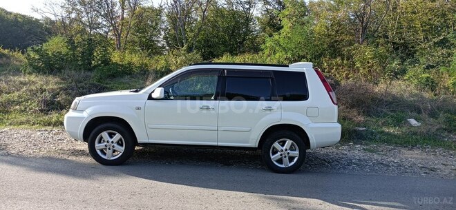 Nissan X-Trail 2003, 230,535 km - 2.0 l - Qusar