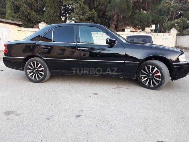 Mercedes C 220 1995, 400,100 km - 2.2 l - Sumqayıt