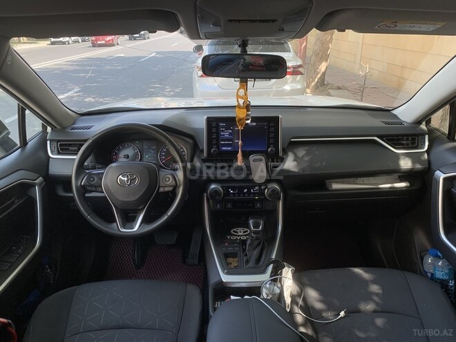 Toyota RAV4 2021, 27,500 km - 2.0 l - Bakı