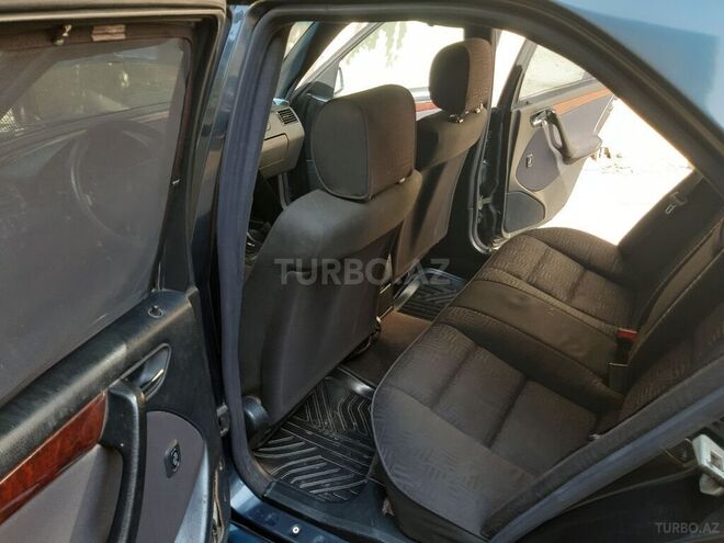 Mercedes C 220 1997, 592,123 km - 2.2 l - Bakı