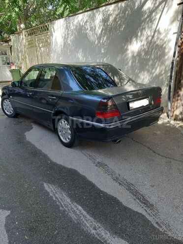 Mercedes C 220 1997, 592,123 km - 2.2 l - Bakı