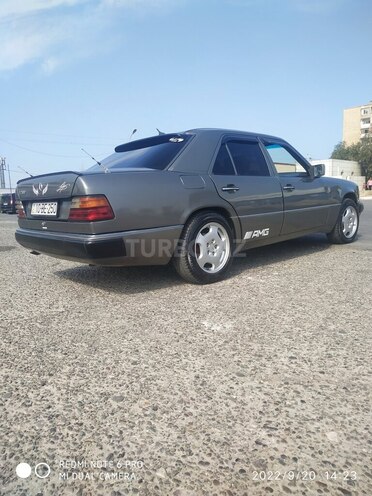 Mercedes E 220 1991, 603,527 km - 2.0 л - Sumqayıt