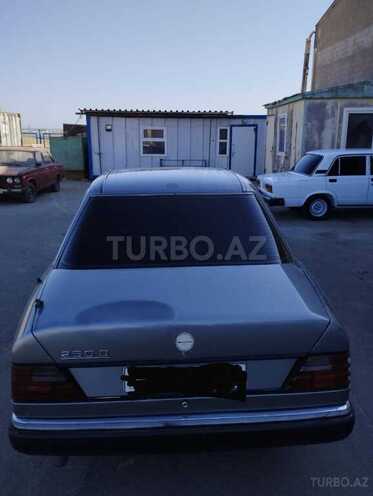 Mercedes E 250 1992, 300,000 km - 2.5 л - Bakı