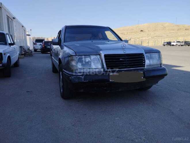 Mercedes E 250 1992, 300,000 km - 2.5 л - Bakı