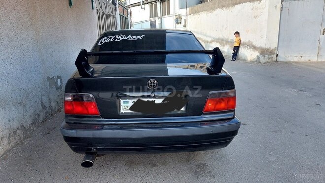 BMW 318 1993, 300,000 km - 1.8 l - Bakı
