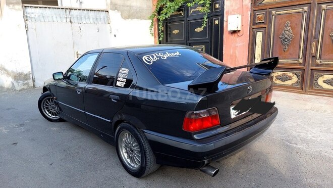 BMW 318 1993, 300,000 km - 1.8 l - Bakı