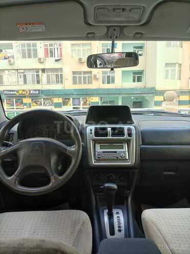 Mitsubishi Pajero io 2001, 370,000 km - 2.0 l - Bakı