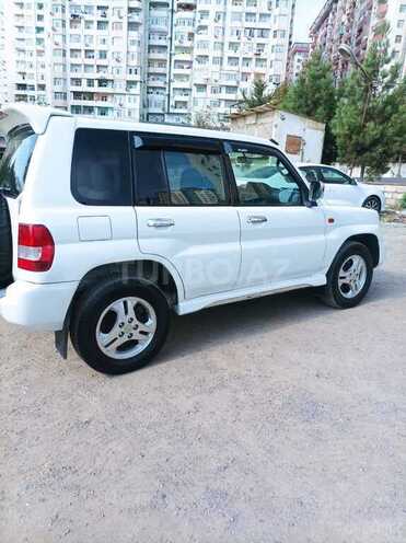 Mitsubishi Pajero io 2001, 370,000 km - 2.0 l - Bakı