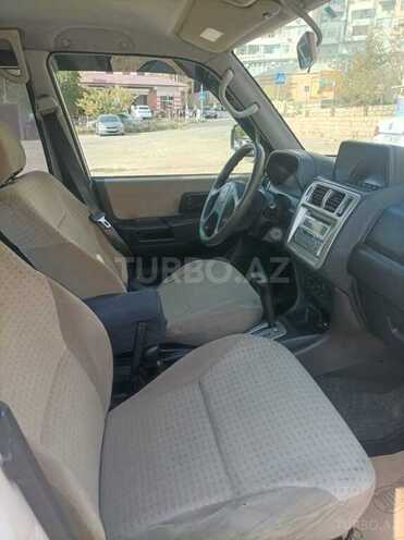 Mitsubishi Pajero io 2001, 370,000 km - 2.0 l - Bakı
