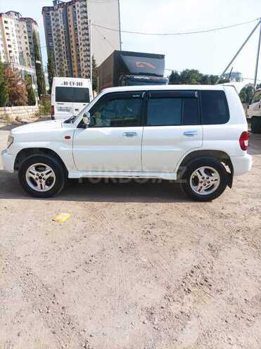 Mitsubishi Pajero io 2001, 370,000 km - 2.0 l - Bakı