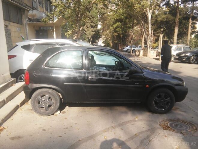 Opel Corsa 1999, 300,000 km - 1.0 л - Bakı