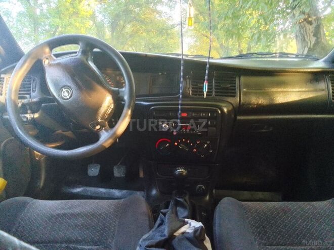 Opel Vectra 1997, 412,255 km - 1.8 l - Zaqatala