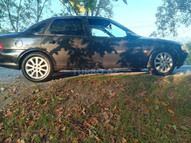 Opel Vectra 1997, 412,255 km - 1.8 l - Zaqatala