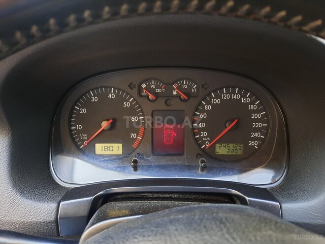Volkswagen Golf 2003, 246,000 km - 2.0 l - Bakı