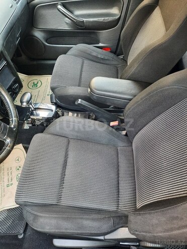 Volkswagen Golf 2003, 246,000 km - 2.0 l - Bakı