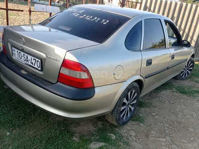Opel Vectra 1997, 293,000 km - 1.6 l - Lənkəran
