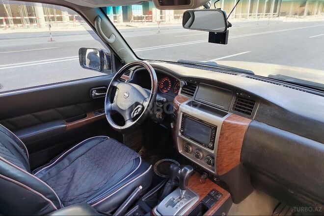 Nissan Patrol 2007, 298,000 km - 4.8 l - Bakı