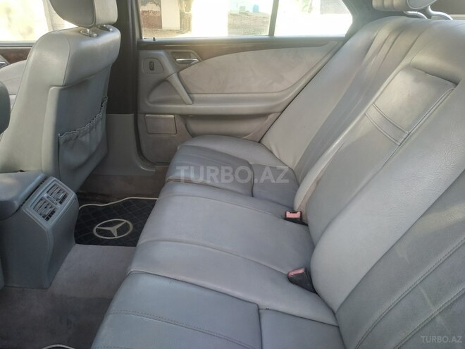 Mercedes E 220 1996, 177,000 km - 2.2 l - Bərdə