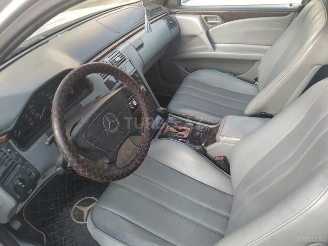 Mercedes E 220 1996, 177,000 km - 2.2 l - Bərdə