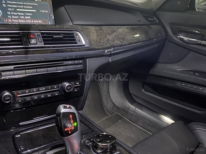 BMW 740 2011, 147,500 km - 3.0 л - Bakı