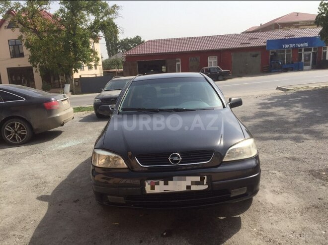 Opel Astra 2019, 242,777 km - 1.6 l - Qusar