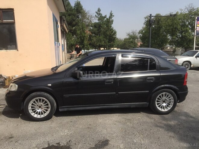 Opel Astra 2019, 242,777 km - 1.6 l - Qusar
