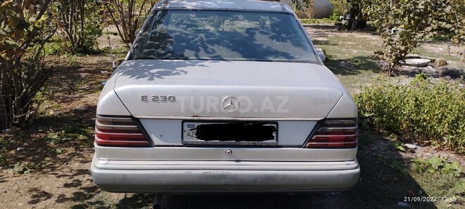 Mercedes E 230 1990, 614,600 km - 2.3 l - Xaçmaz