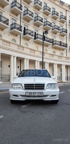 Mercedes C 200 1999, 320,000 km - 2.0 l - Bakı
