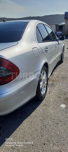 Mercedes E 220 2007, 256,000 km - 2.2 l - Bakı