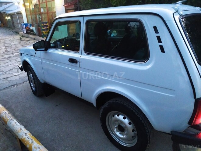 LADA (VAZ) Niva 2010, 220,000 km - 1.7 l - İsmayıllı