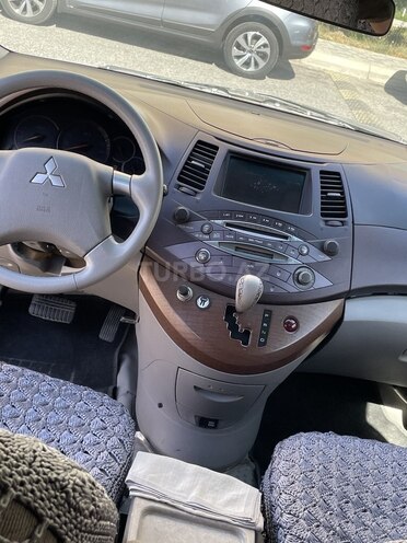 Mitsubishi Grandis 2003, 250,000 km - 2.4 l - Bakı