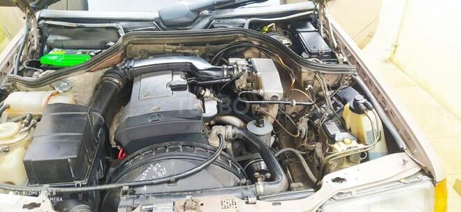 Mercedes E 200 1994, 369,321 km - 2.0 l - Bakı