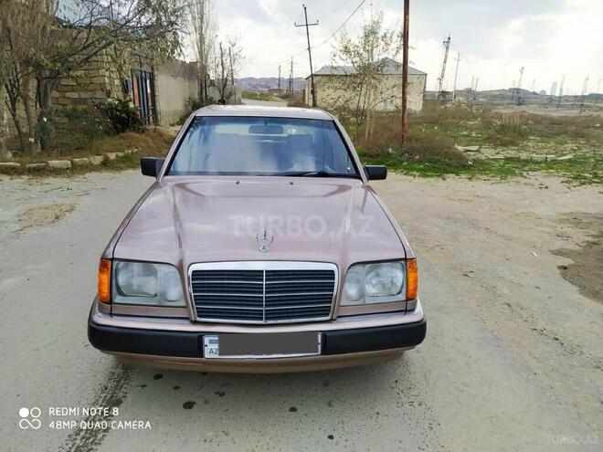 Mercedes E 200 1994, 369,321 km - 2.0 l - Bakı