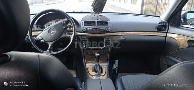 Mercedes E 280 2006, 292,000 km - 3.0 l - Zaqatala