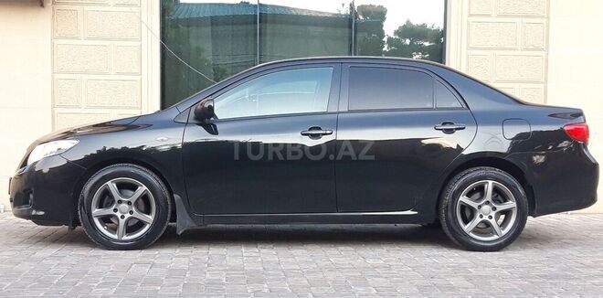 Toyota Corolla 2010, 178,000 km - 1.4 l - Bakı