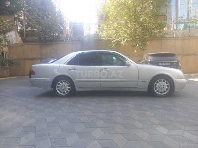 Mercedes E 220 2000, 347,000 km - 2.2 l - Bakı