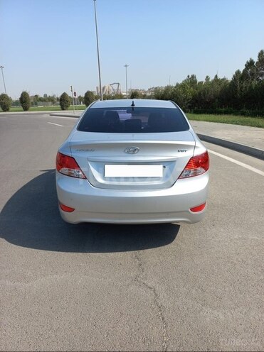 Hyundai Accent 2012, 200,000 km - 1.6 l - Bakı