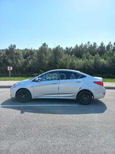 Hyundai Accent 2012, 200,000 km - 1.6 l - Bakı