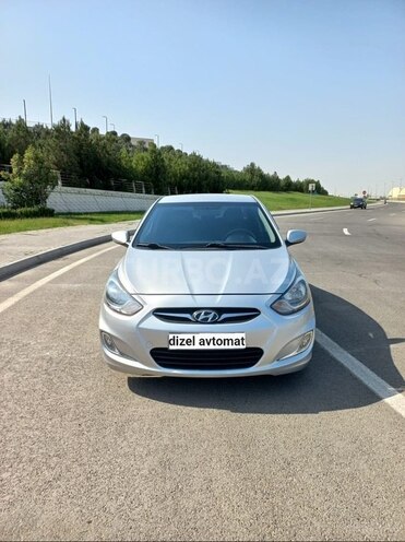 Hyundai Accent 2012, 200,000 km - 1.6 l - Bakı