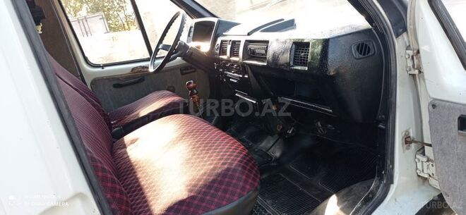 GAZ 33021 1998, 191,000 km - 2.4 l - Salyan