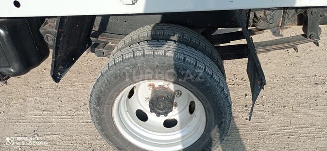 GAZ 33021 1998, 191,000 km - 2.4 l - Salyan