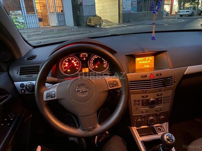 Opel Astra 2004, 200,100 km - 1.4 l - Bakı