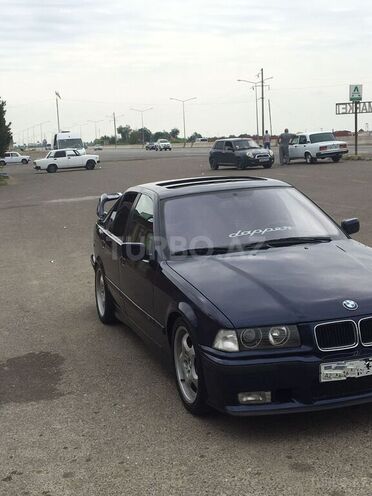 BMW 318 1994, 265,000 km - 1.8 l - Bakı